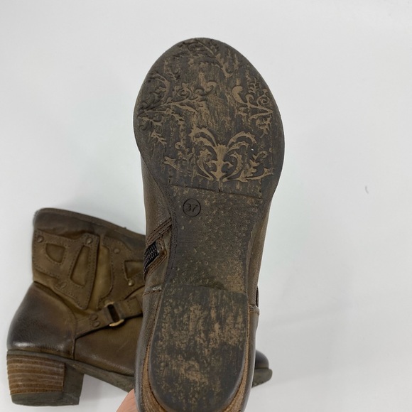 MJUS leather moto ankle booties distressed look - Picture 5 of 8